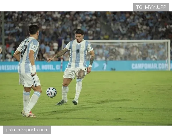 布莱克本蓝白军团强势取胜,展现硬核实力引热议 布莱克本蓝白军团强势取胜,展现硬核实力引热议