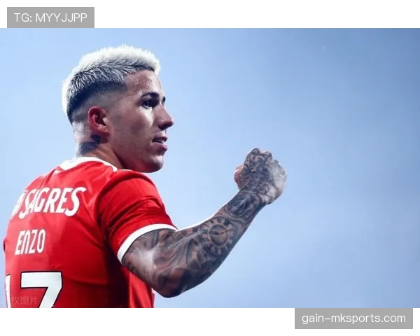 恩佐·费尔南德斯家里冰箱贴全是训练计划，连牛奶保质期都按体脂率标