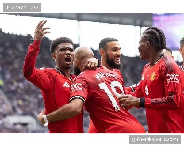 曼联战术体系缺乏稳定性，已在赛季关键阶段对球队表现形成制约